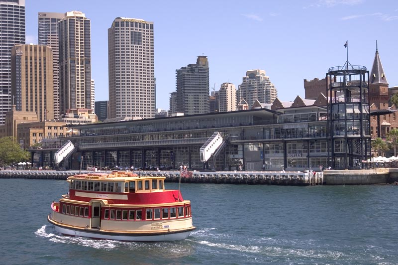 Shangri-la Hotel and Doyles Restaurant at The Rocks