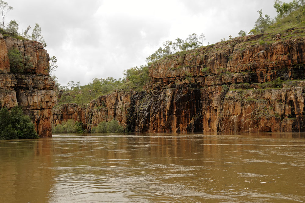 High water between the gorge walls