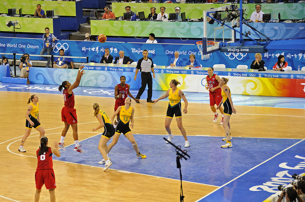 Women's basketball gold medal match