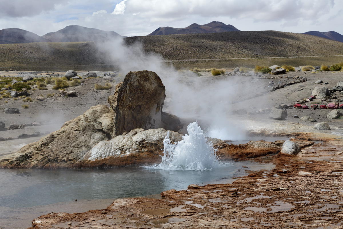 El Tatio Geyser Basin (elevation 14,170 ft)