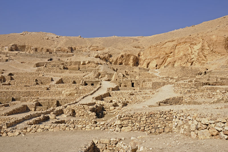 Tombs of the workers