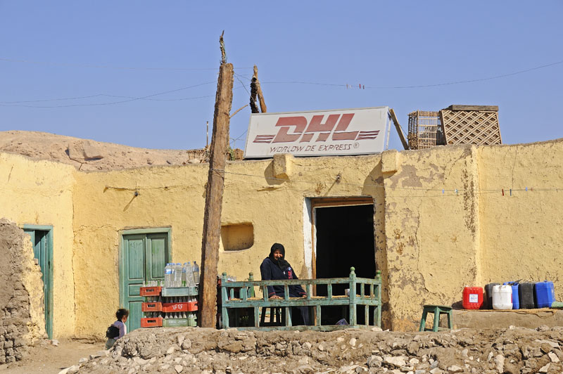 DHL Woldwide Express office