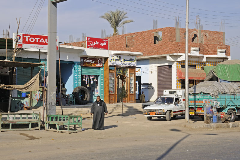 On road from Abydos to Dendara, note typical unfinished construction