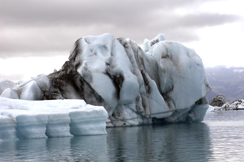 Icebergs in Jökulsárlón glacial lagoon